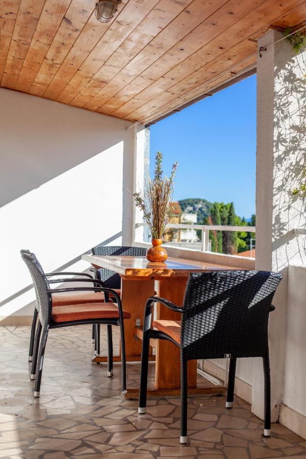 Apartment A4 Sea View Antonia イグラネ エクステリア 写真